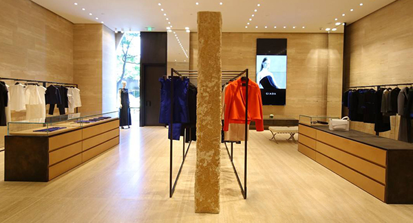 GIADA Projects - 46" 5.3mm lcd video walls